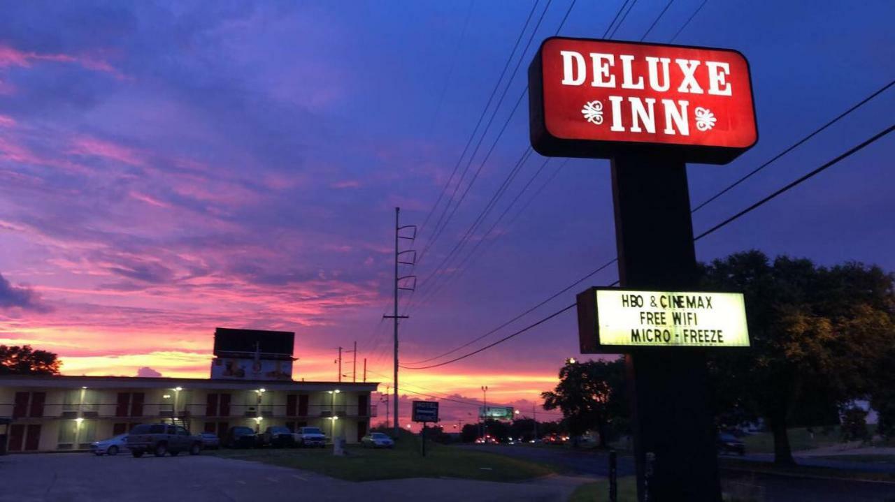 Deluxe Inn Natchez Exterior photo
